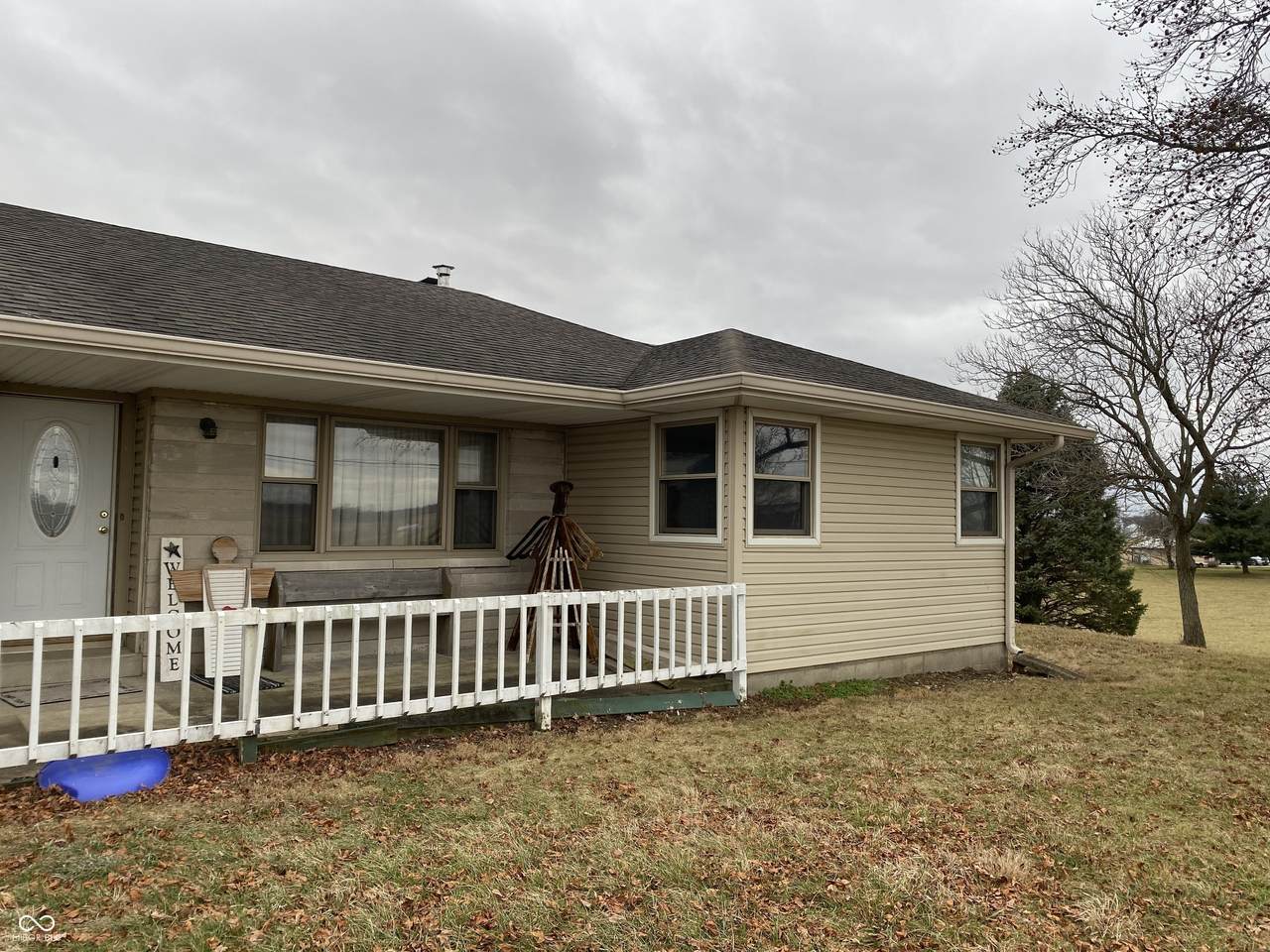 6227 State Road 44 - Photo 1