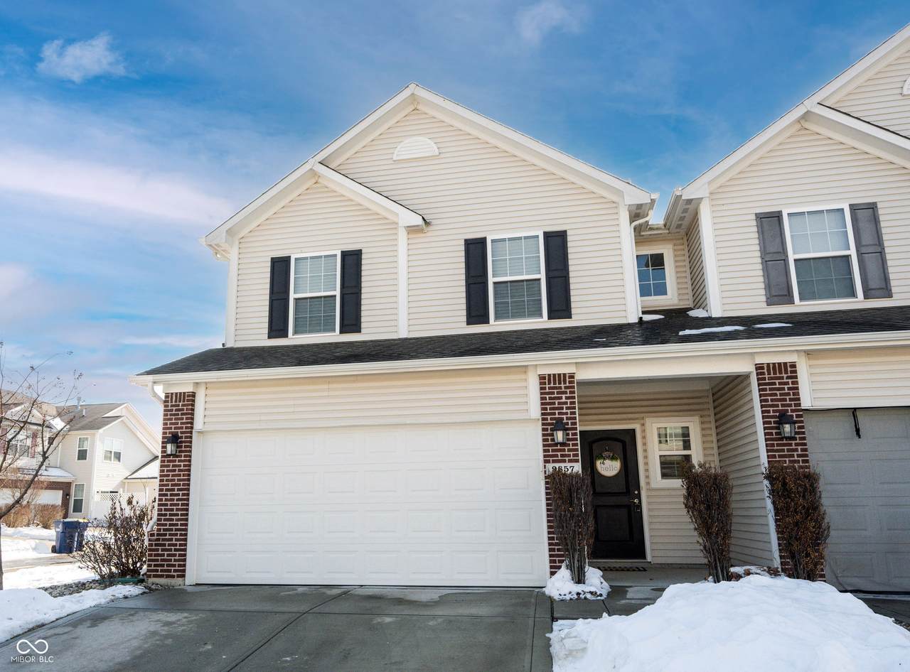 9657 Calamus Drive - Photo 1