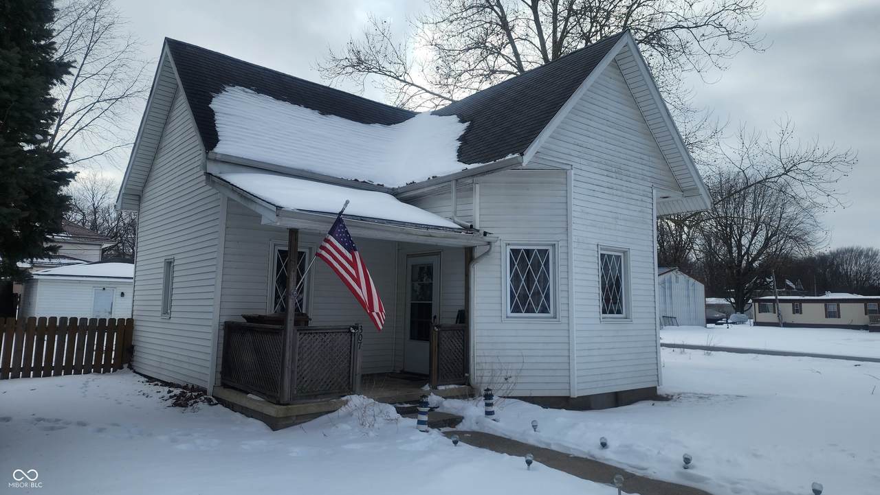 307 Adams Street - Photo 1