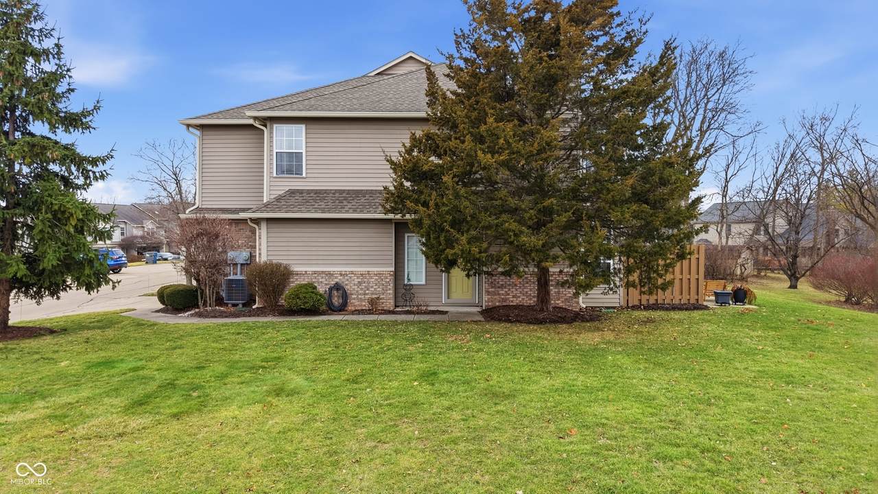 11320 Fonthill Drive - Photo 1