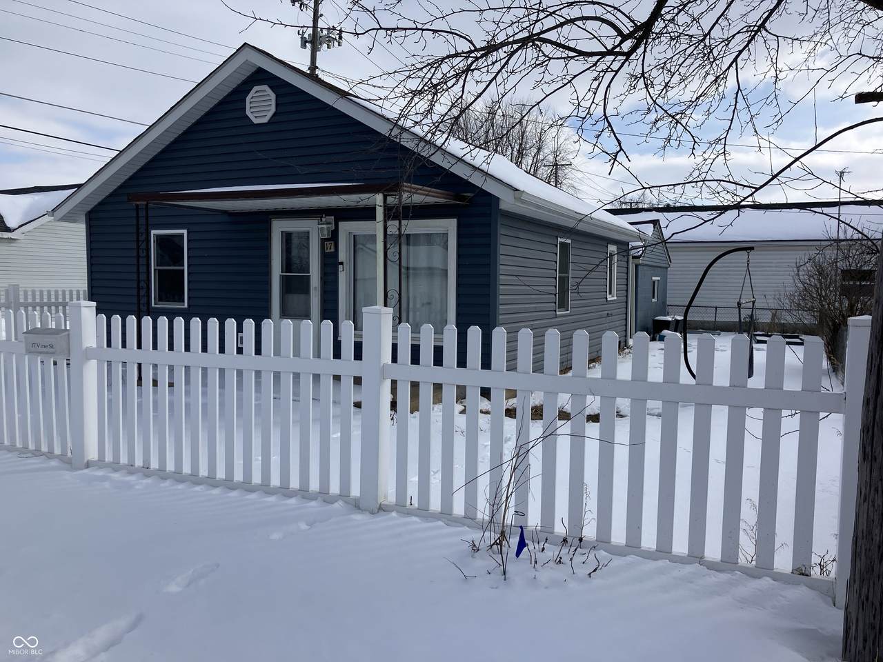 17 Vine Street - Photo 1