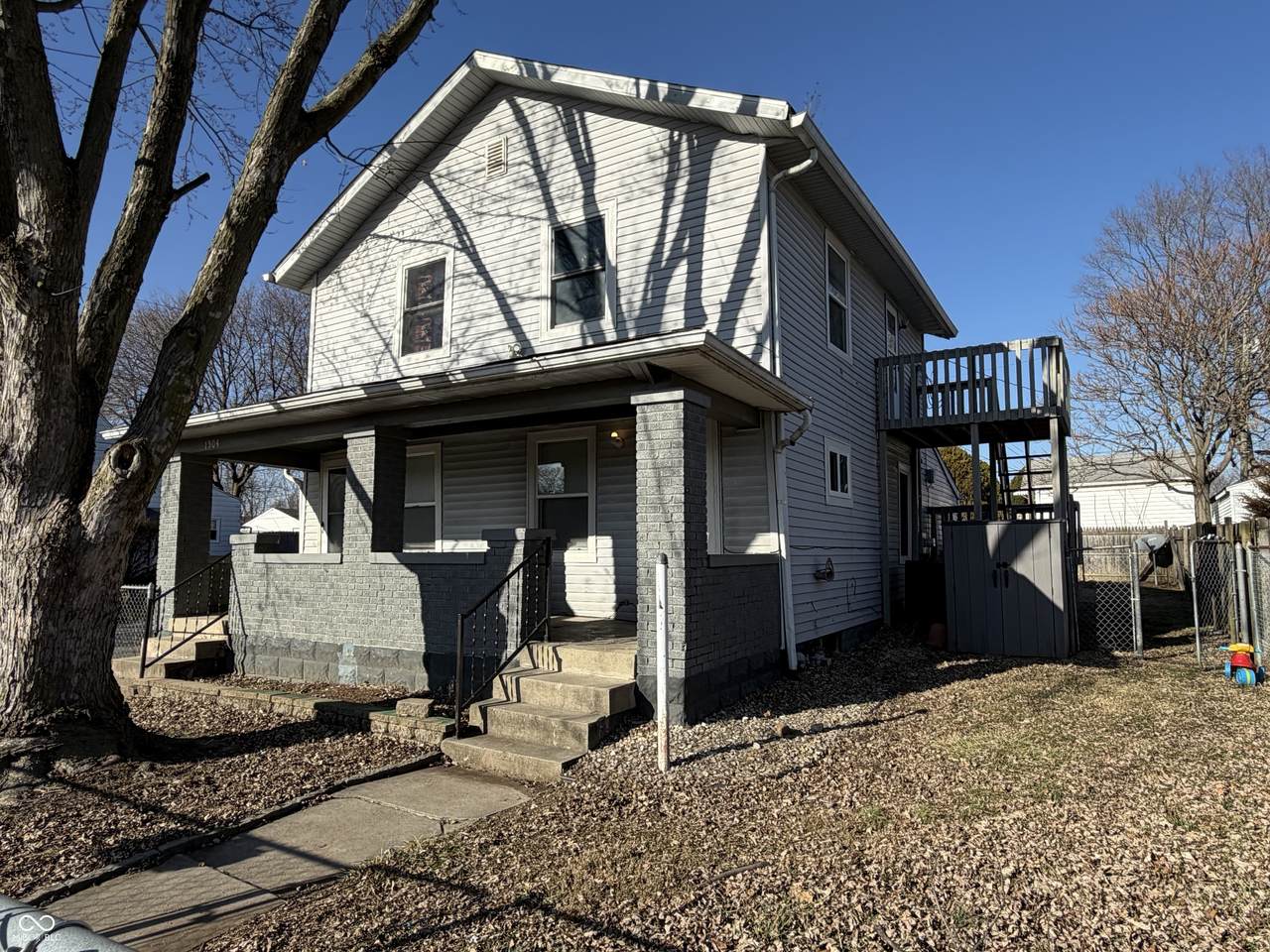 1504 Southern Avenue - Photo 1