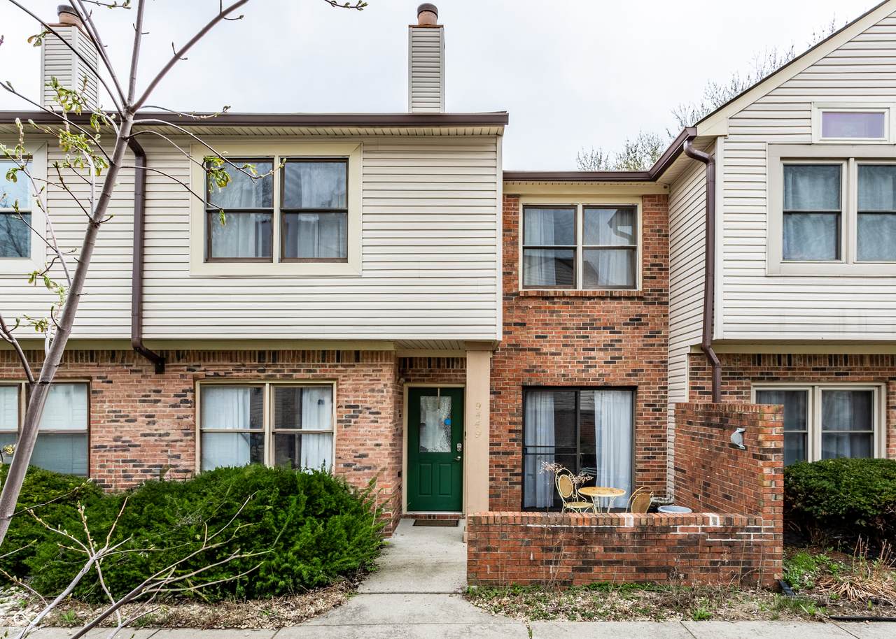 9449 Maple Way - Photo 1