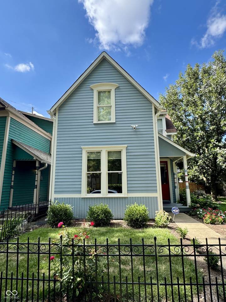 735 Elm Street - Photo 1