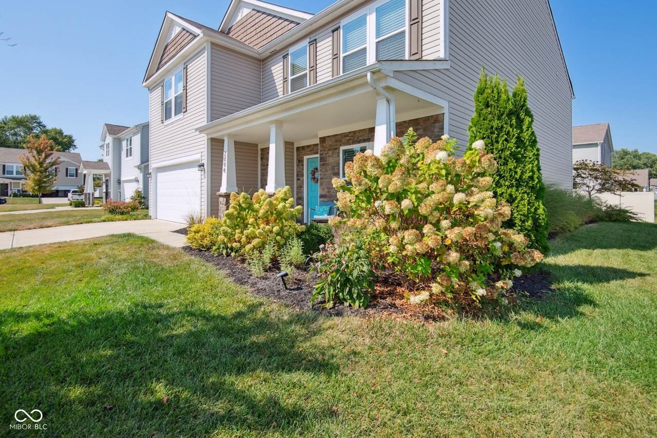2094 Buckthorn Drive - Photo 1