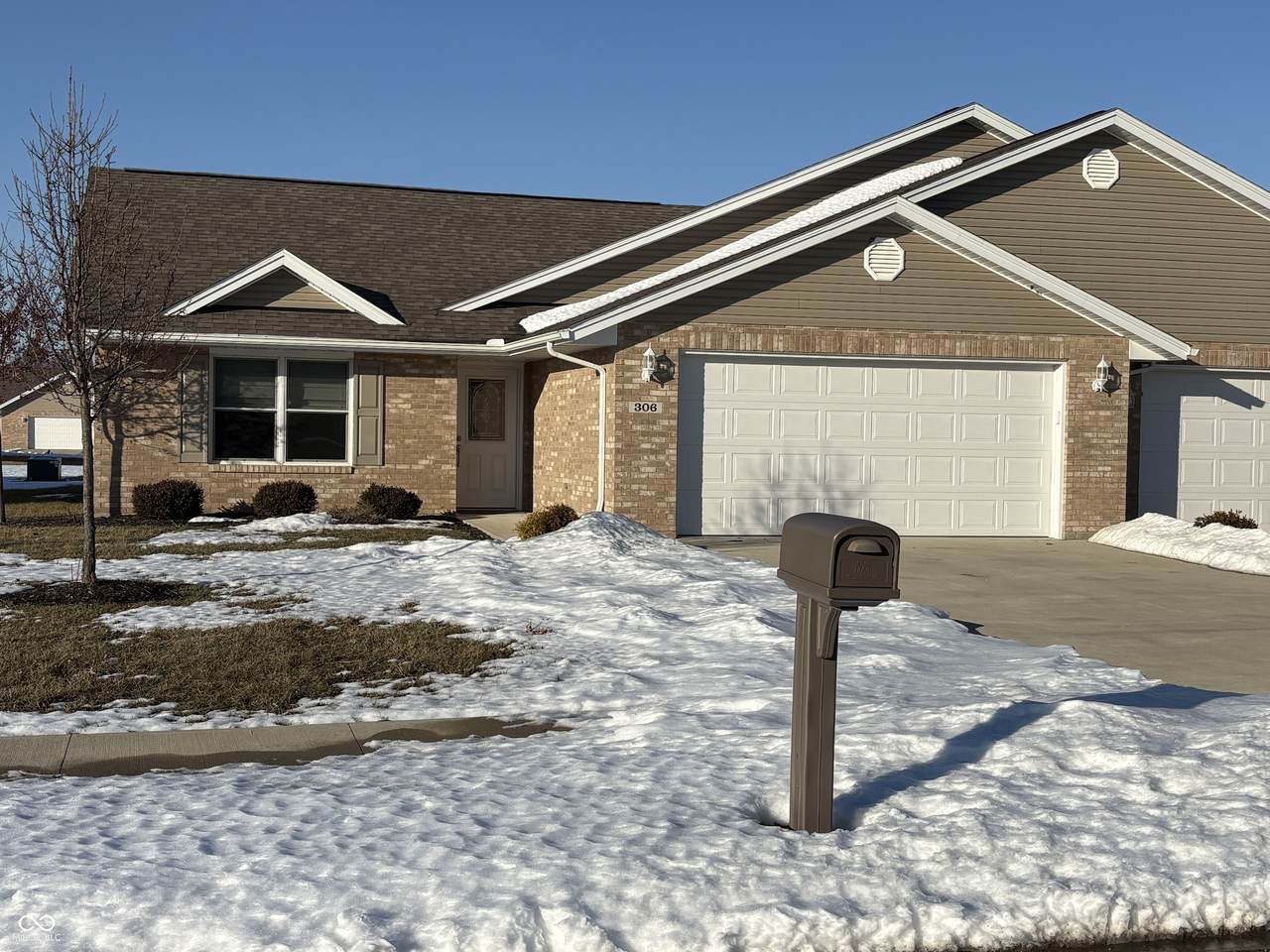 306 Charter Drive - Photo 1