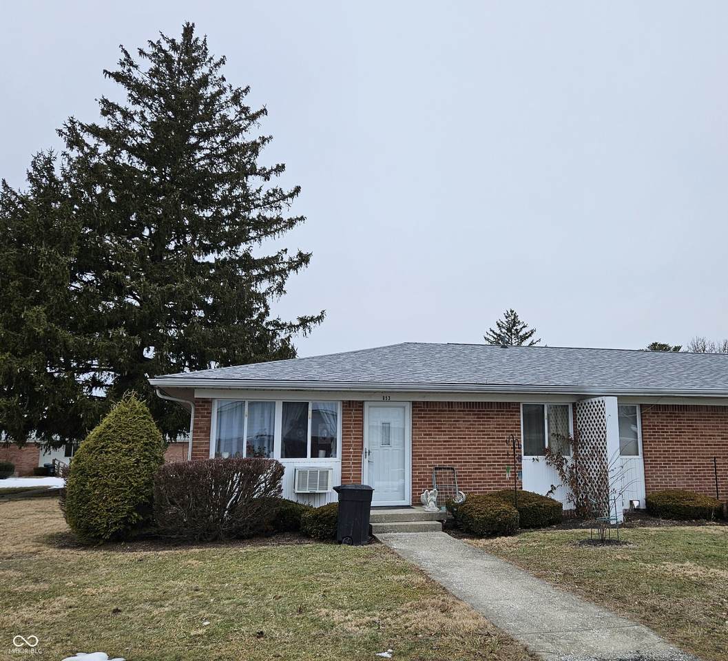 953 Mckay Road - Photo 1