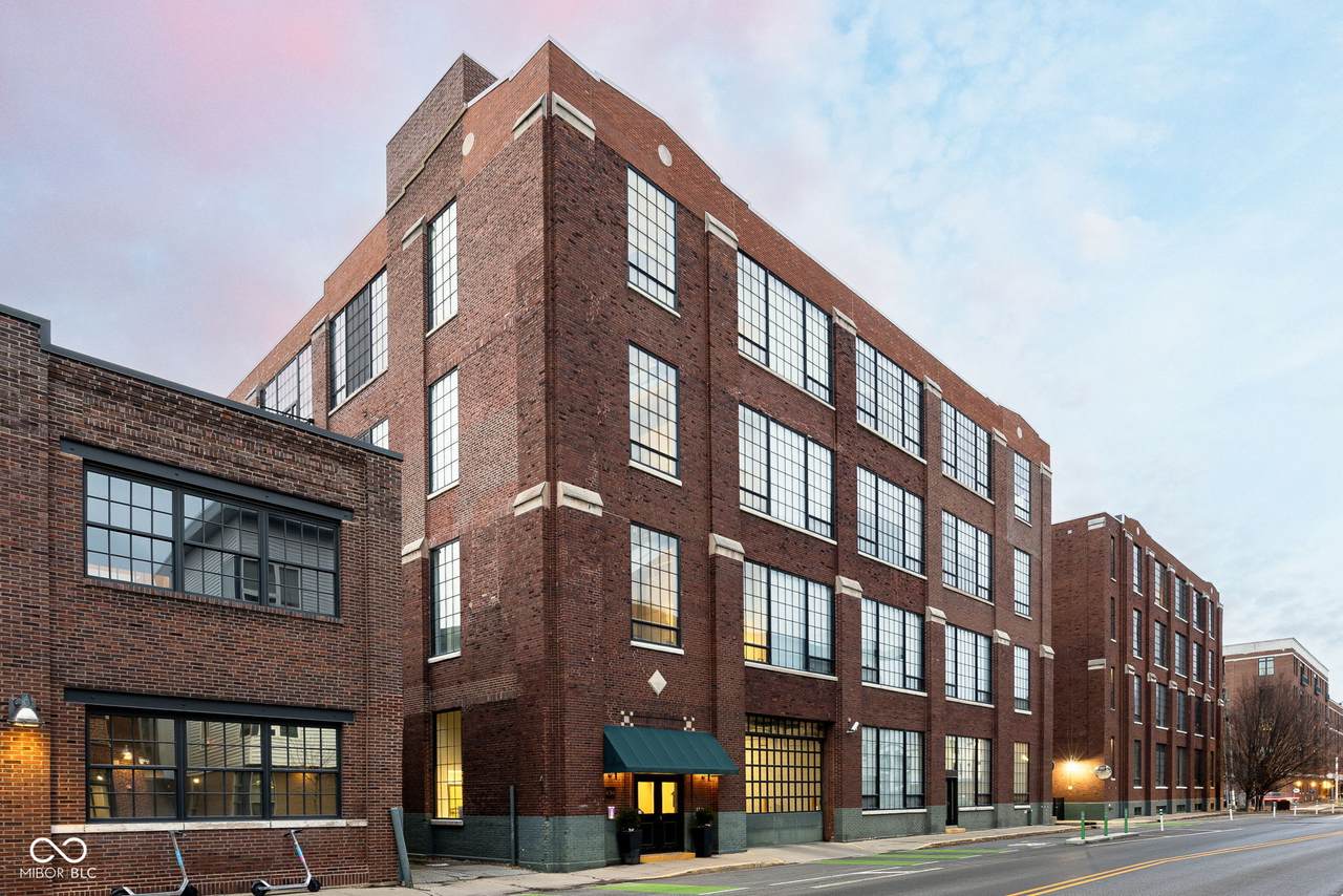 630 College Avenue - Photo 1