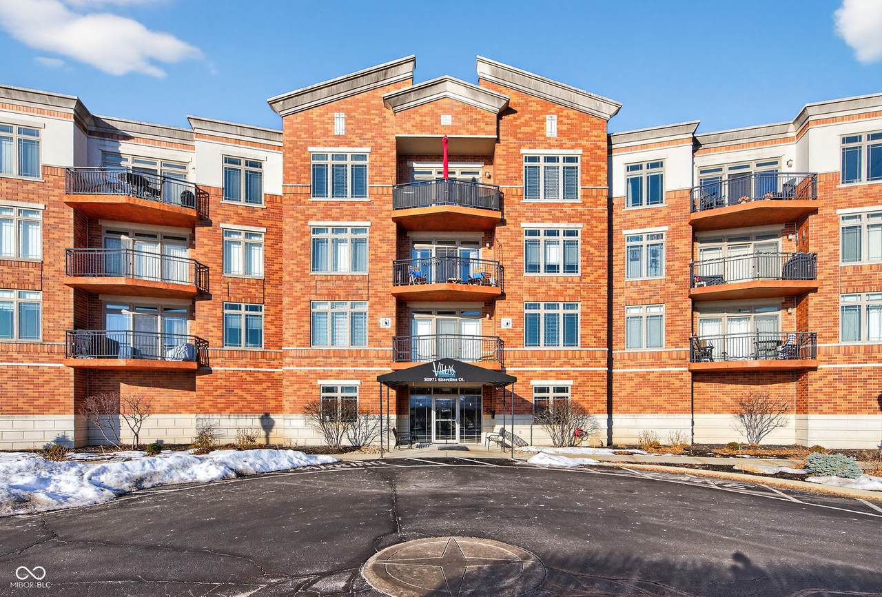 20971 Shoreline Court - Photo 1