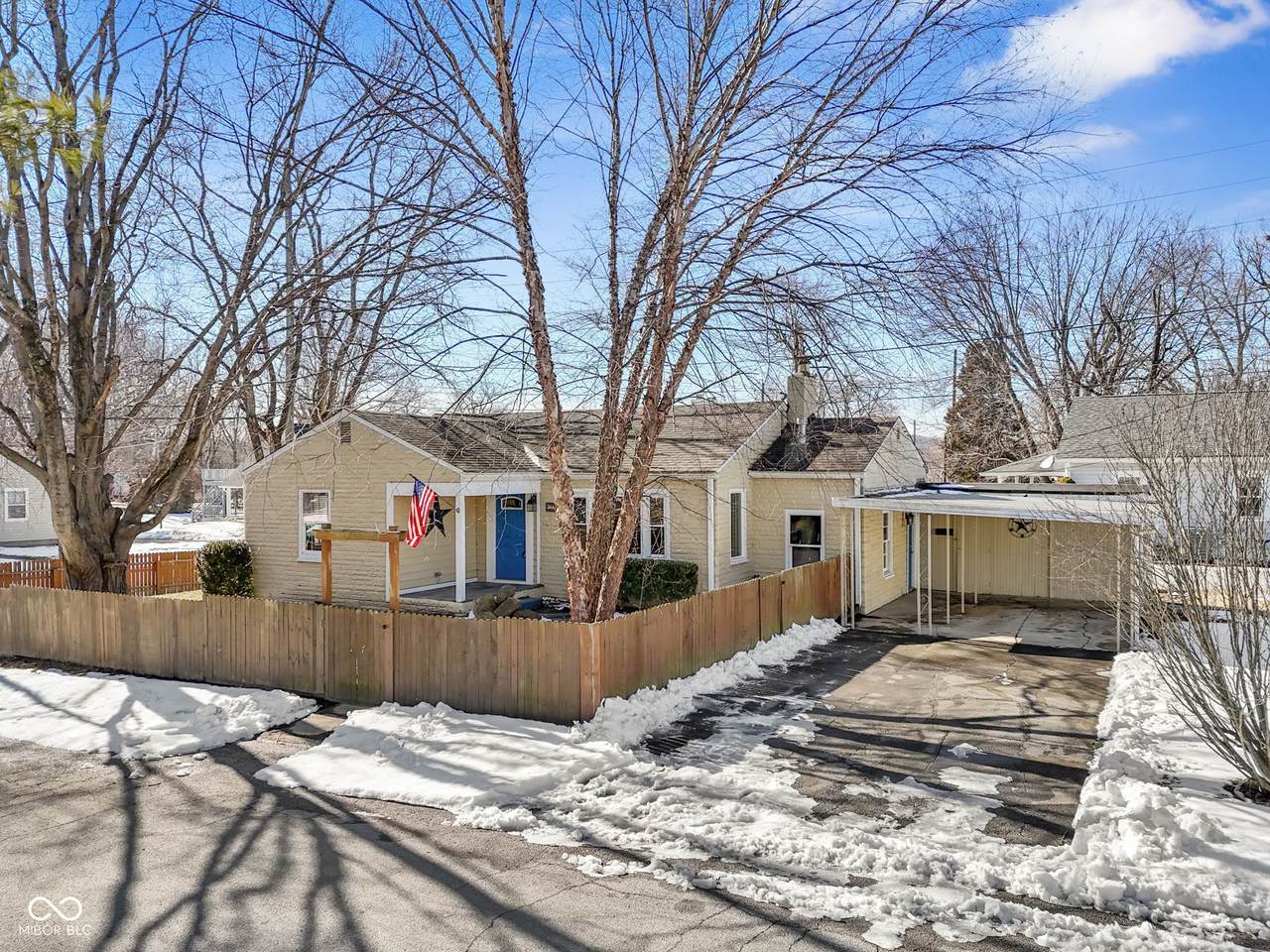 10 Commerce Drive - Photo 1