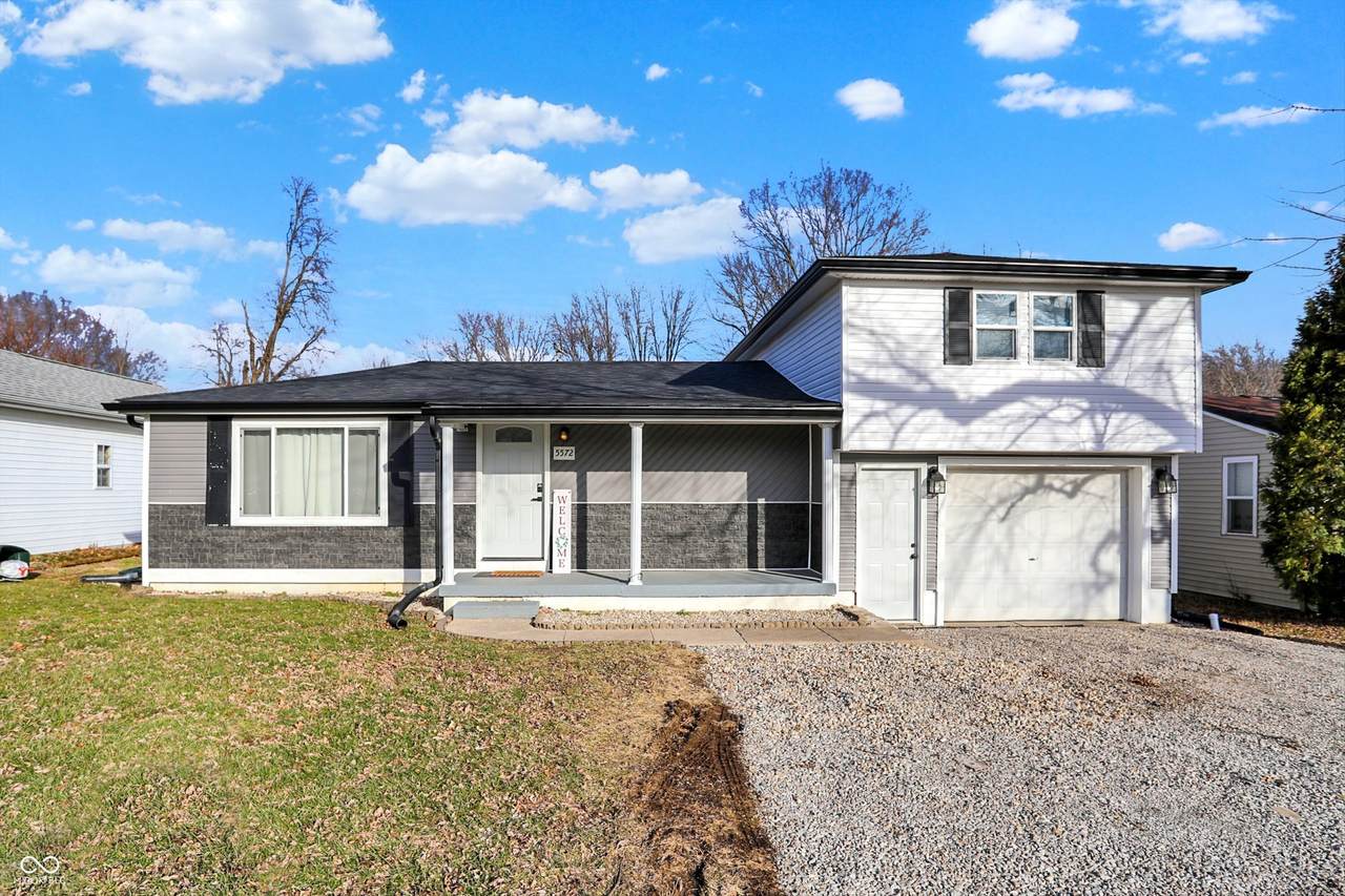 5572 Clover Elm Drive - Photo 1