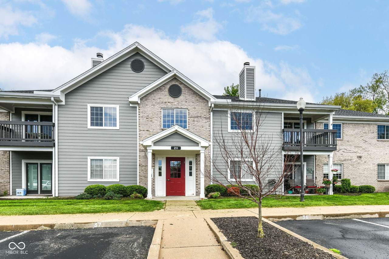 211 Faulkner Court - Photo 1