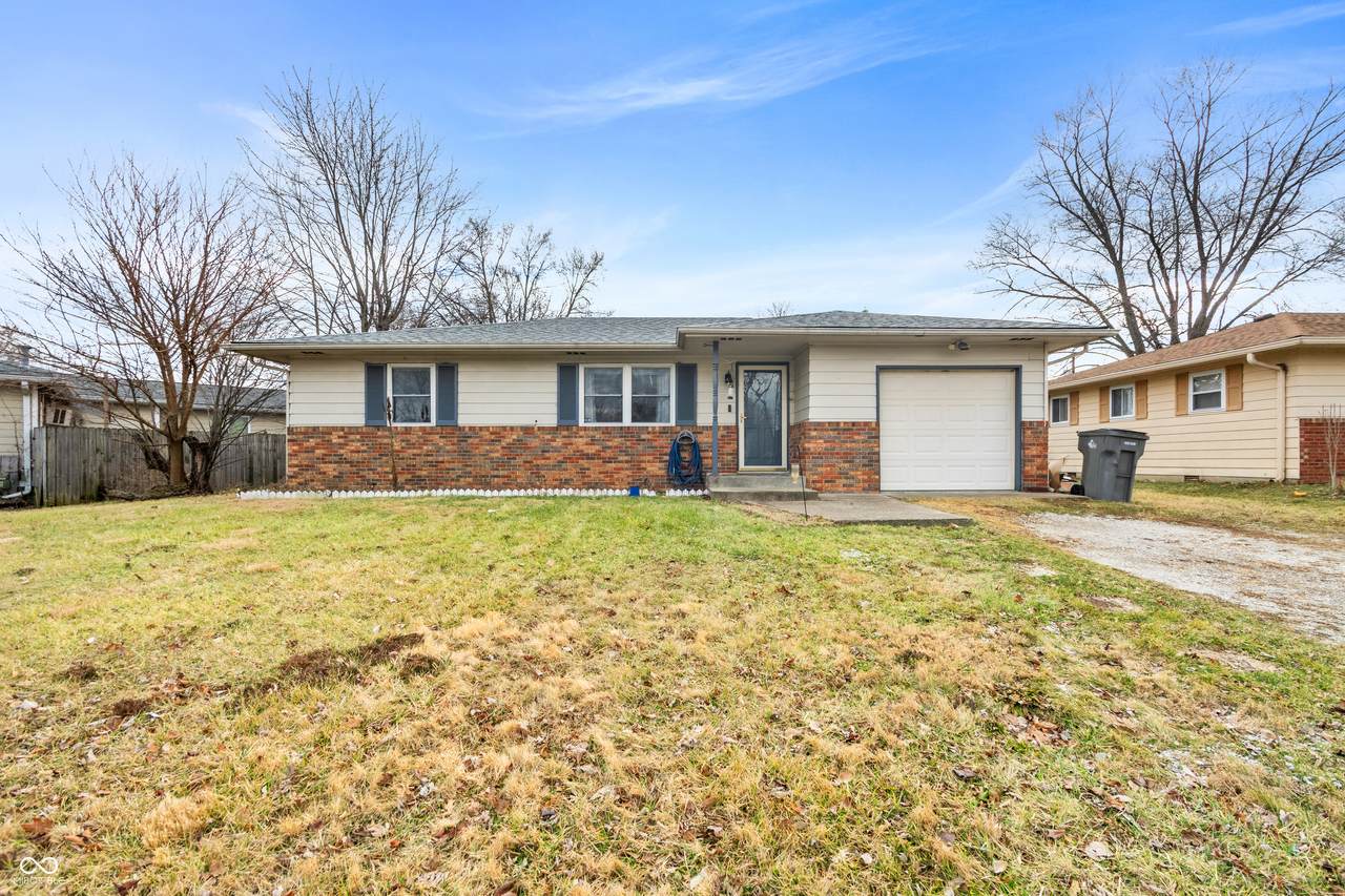 3605 Redwood Drive - Photo 1