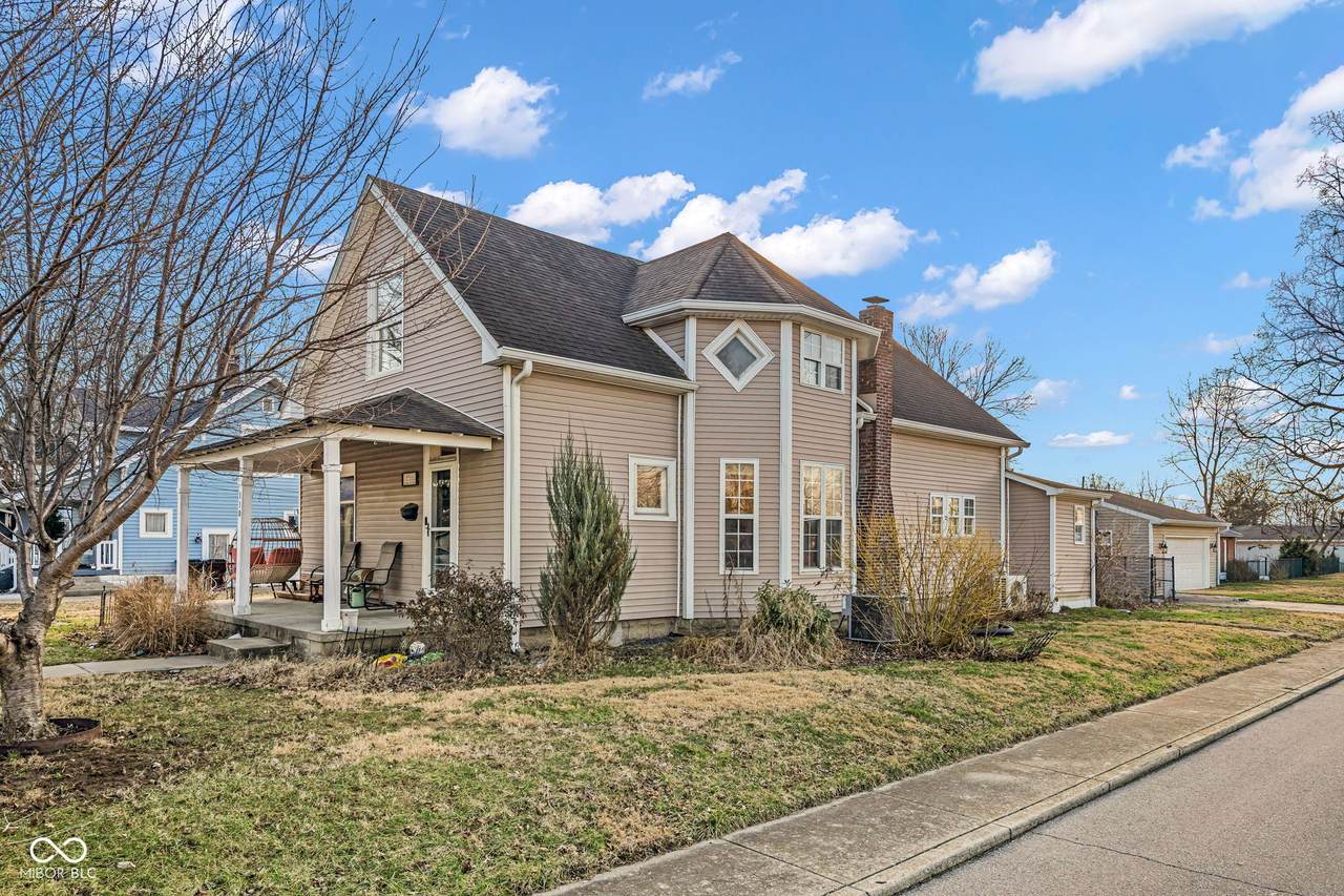 110 Lincoln Street - Photo 1