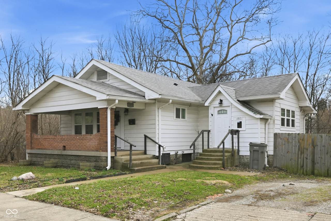 1319 Cruft Street - Photo 1