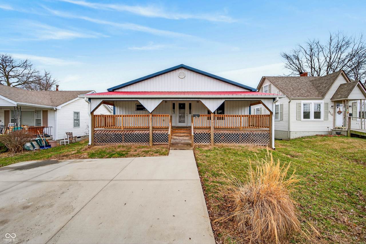 316 Kessler Boulevard - Photo 1