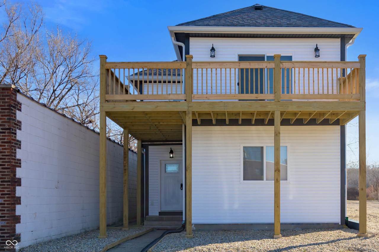 1041 East Street - Photo 1
