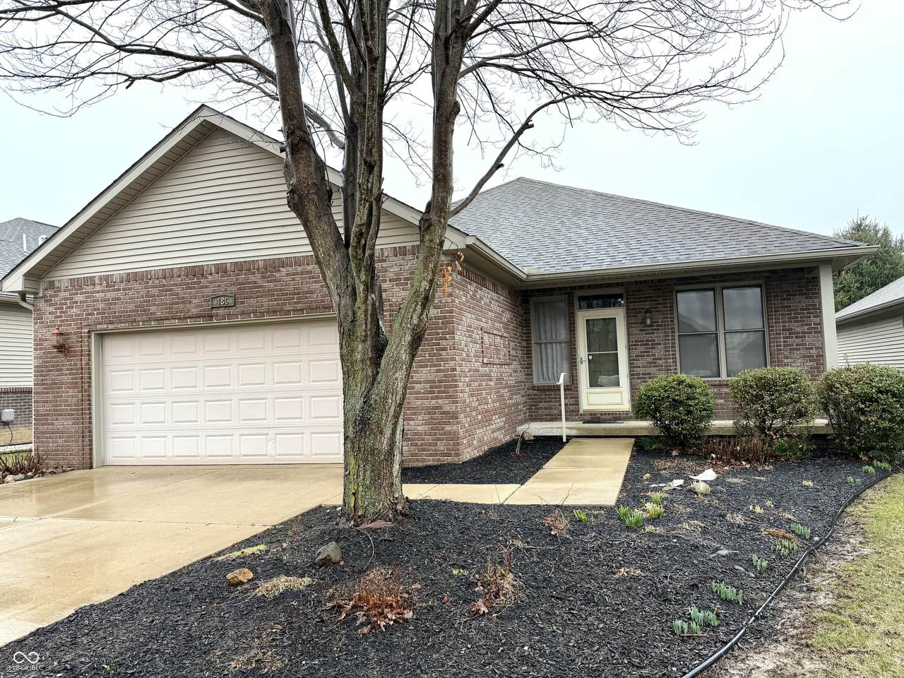 486 Glenview Drive - Photo 1