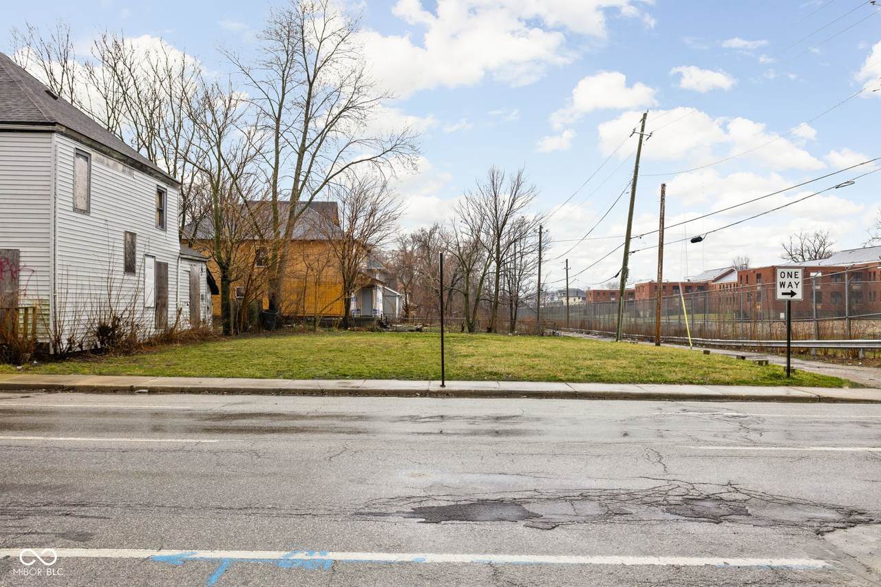 2041 Michigan Street - Photo 1