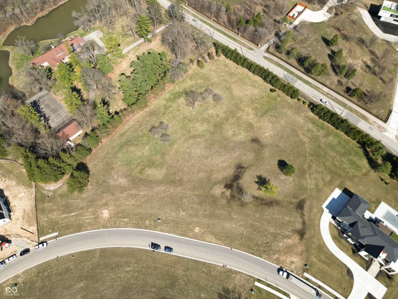 1470 Asherwood Lane - Photo 1