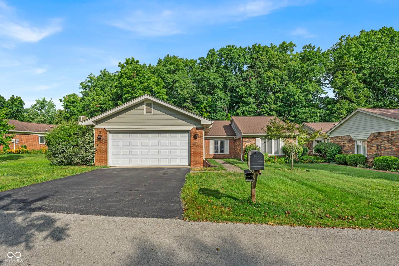 5228 Greenwillow Road - Photo 1