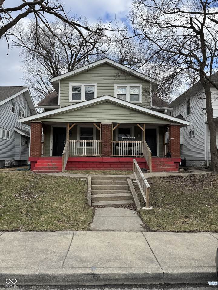 401 Wallace Avenue - Photo 1