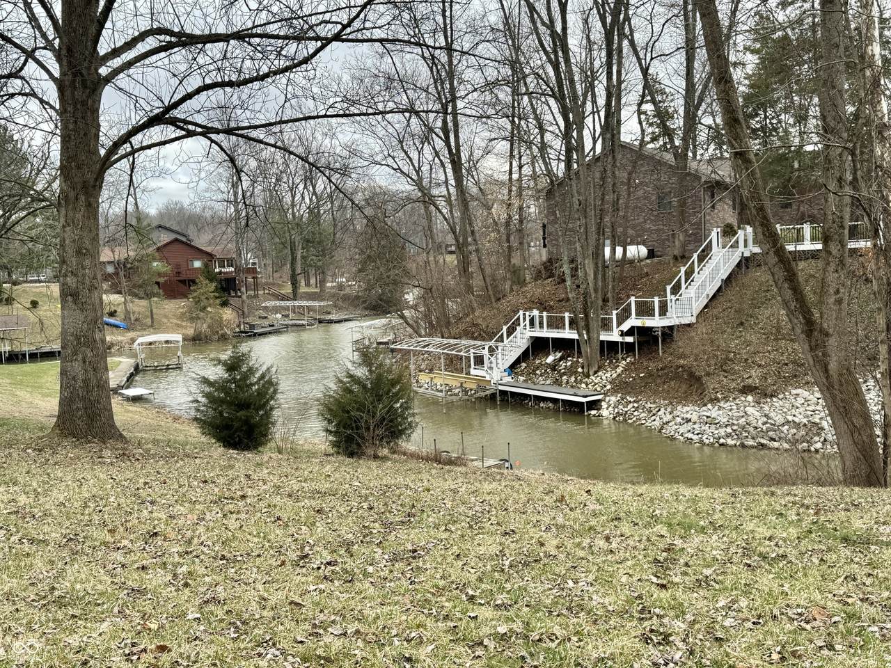 36/37 Mill Springs - Photo 1