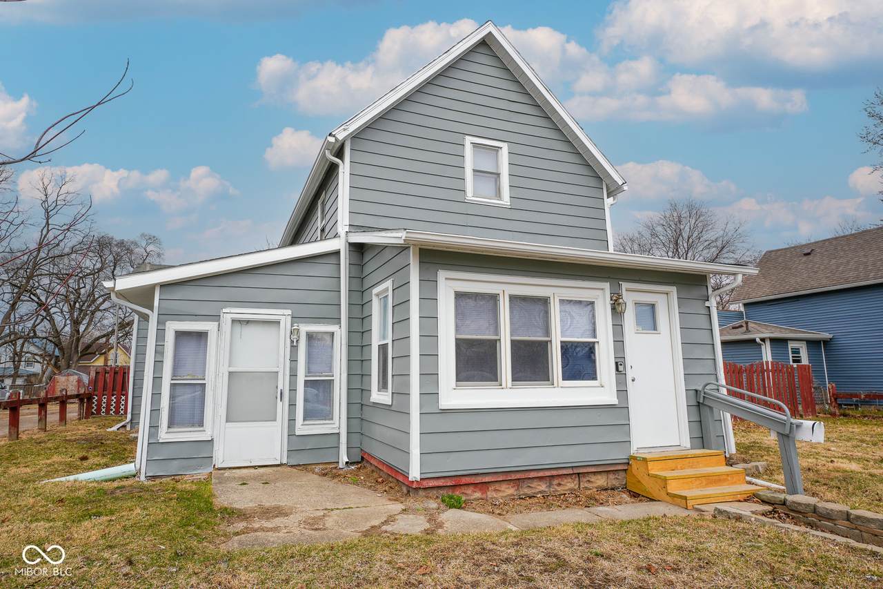 516 4th Street - Photo 1