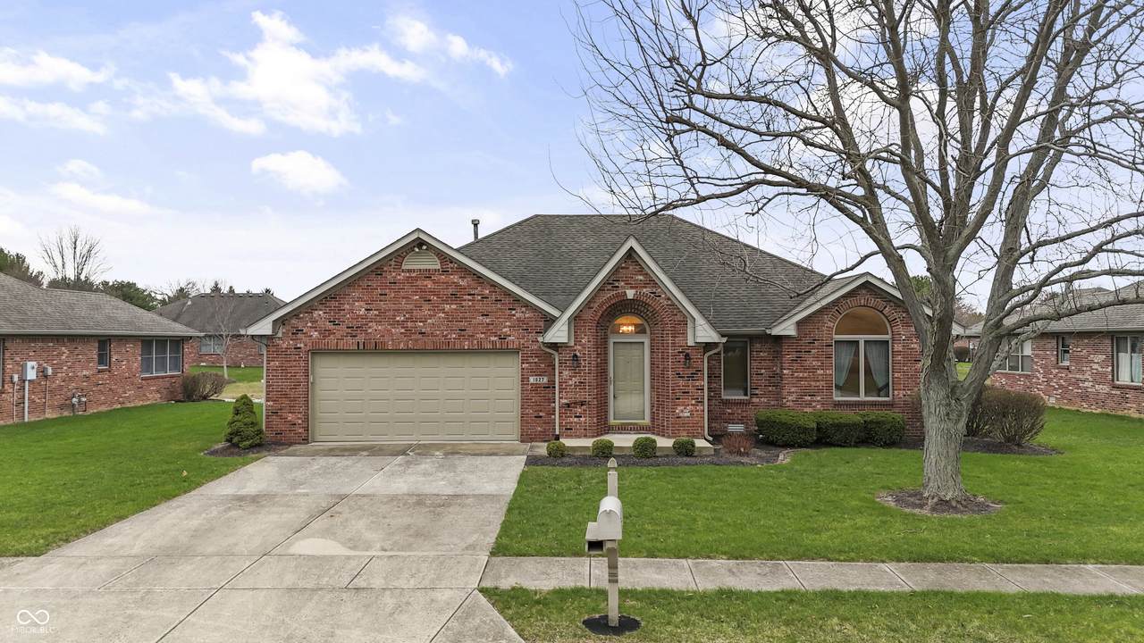 1027 Plum Street - Photo 1
