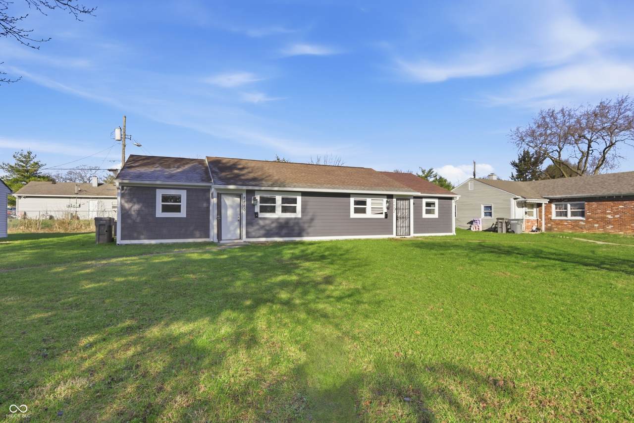 2220 Kenyon Street - Photo 1