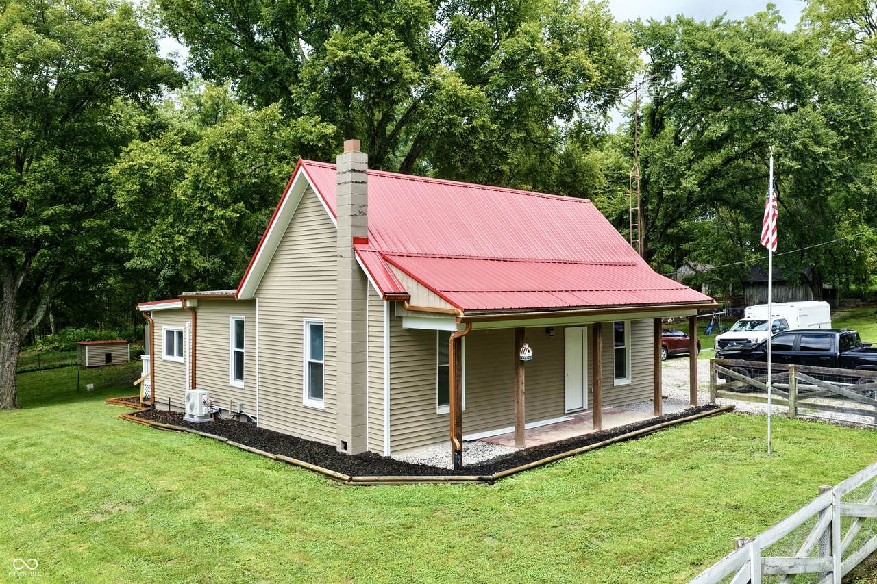 9575 West Washington School Road - Photo 1