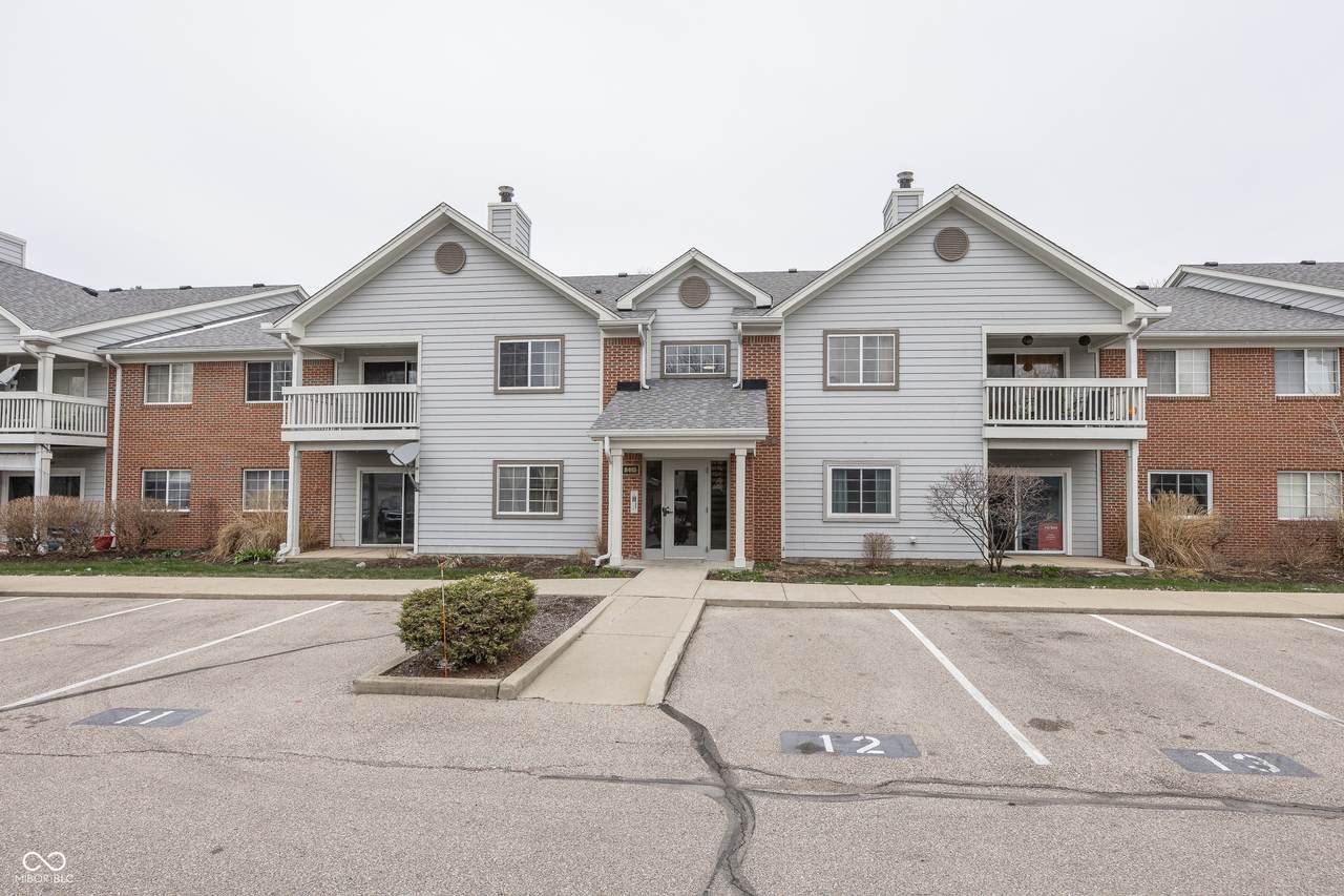 8418 Glenwillow Lane - Photo 1