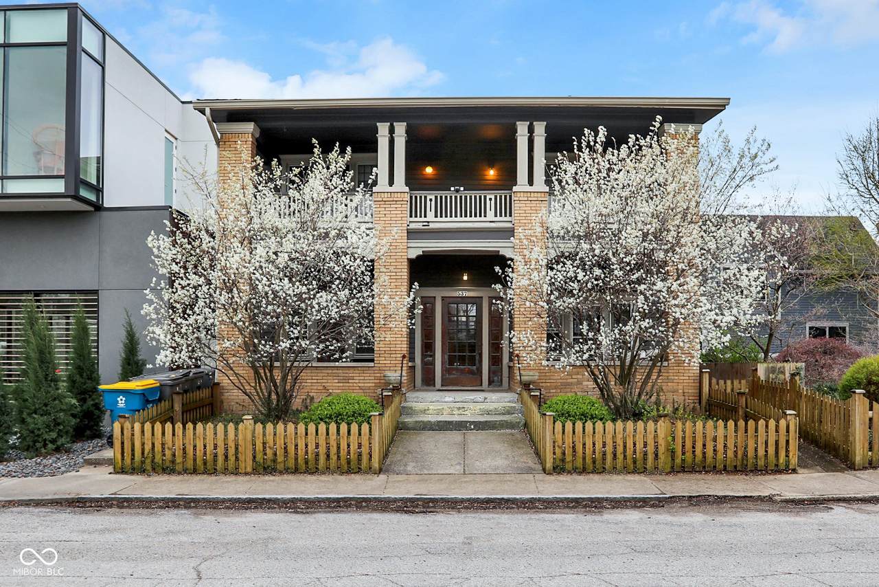 537 11th Street - Photo 1