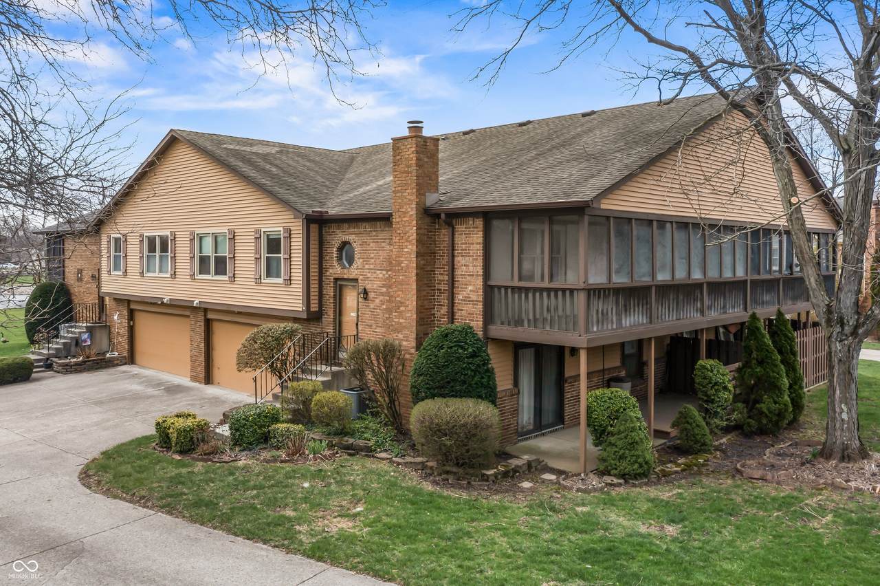 7471 Prairie Lake Drive - Photo 1