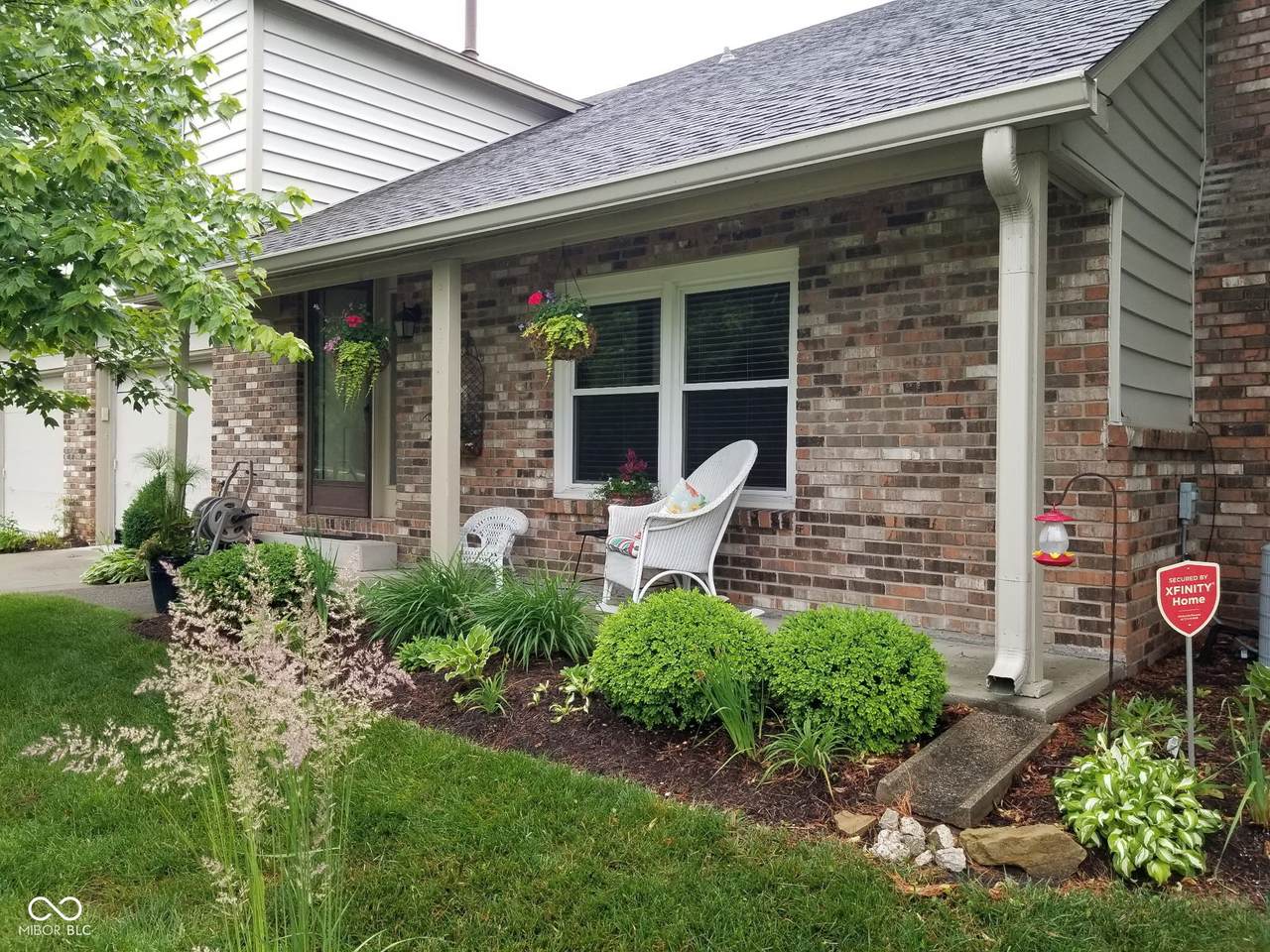 9093 Cinnebar Drive - Photo 1