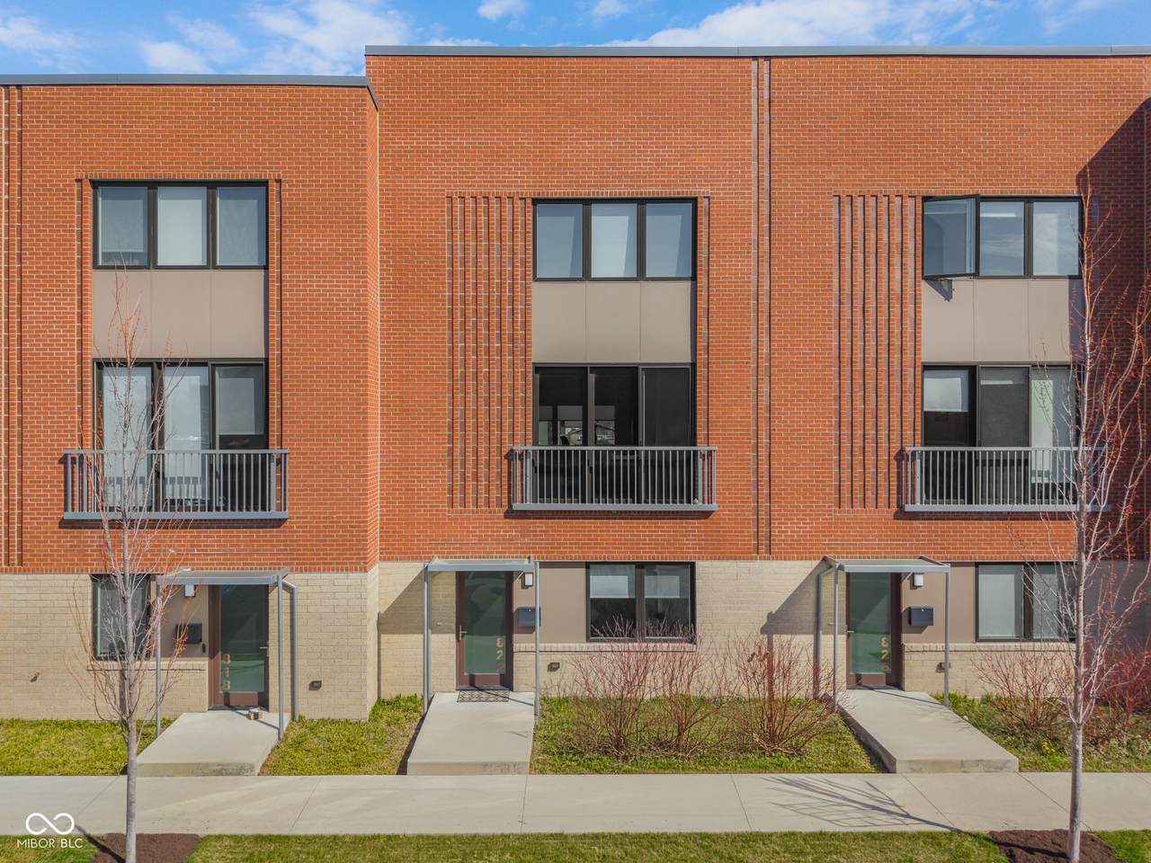 822 7th Street - Photo 1