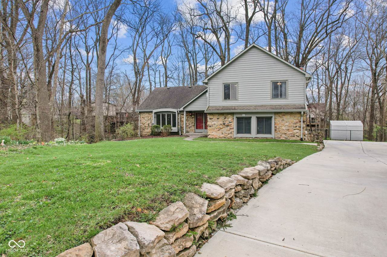 957 Sleepy Hollow Court - Photo 1