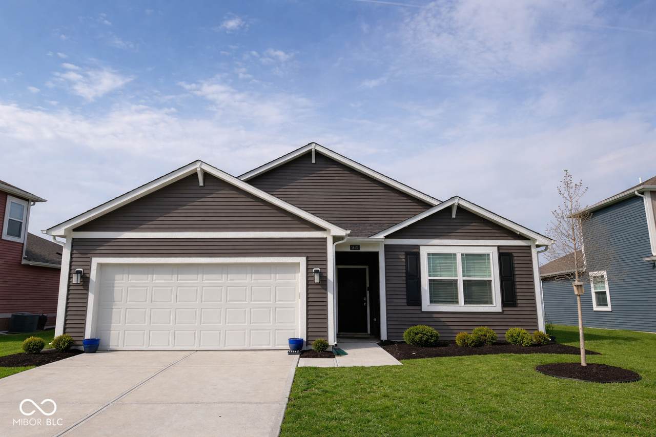 1402 Buttercup Lane - Photo 1