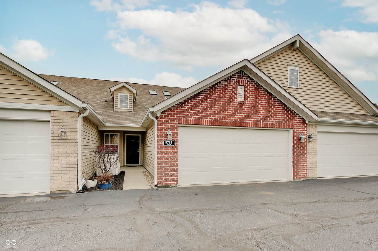 9733 Windy Lane - Photo 1