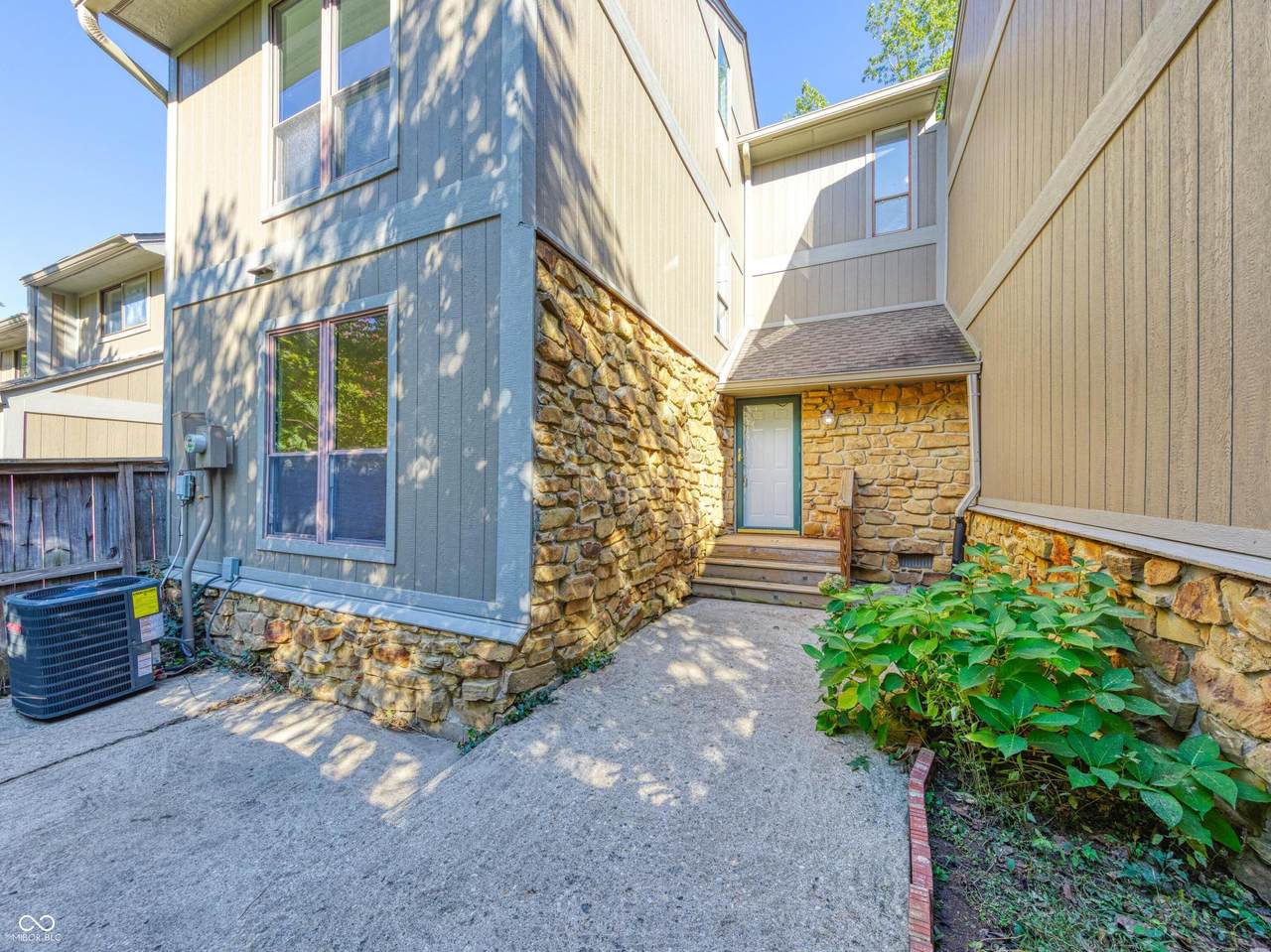 4261 Foxglove Trace - Photo 1