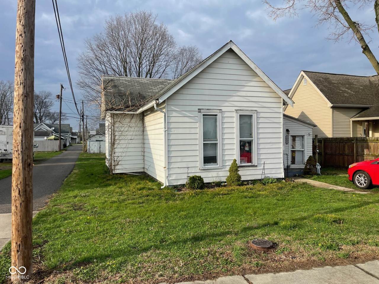 1932 Indiana Avenue - Photo 1