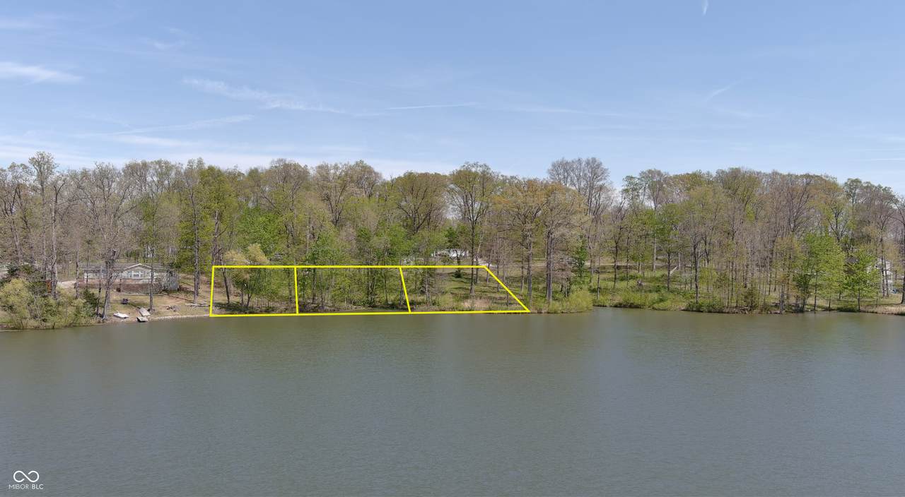 884 Country Squire Boulevard - Photo 1