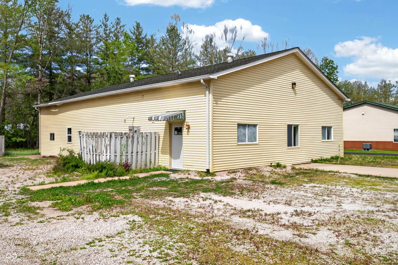 4528 Old State Road 46 - Photo 1