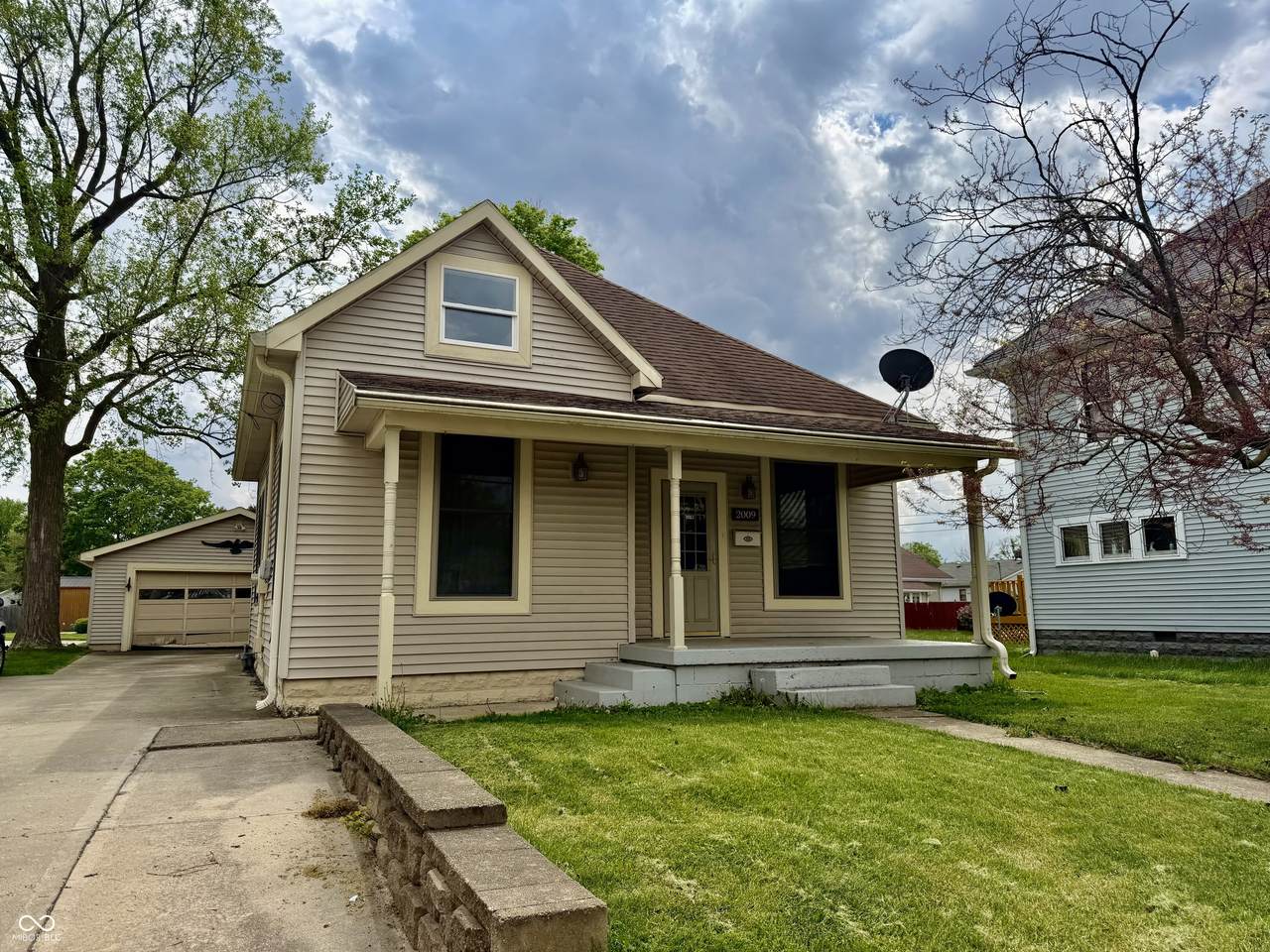 2009 Plum Street - Photo 1