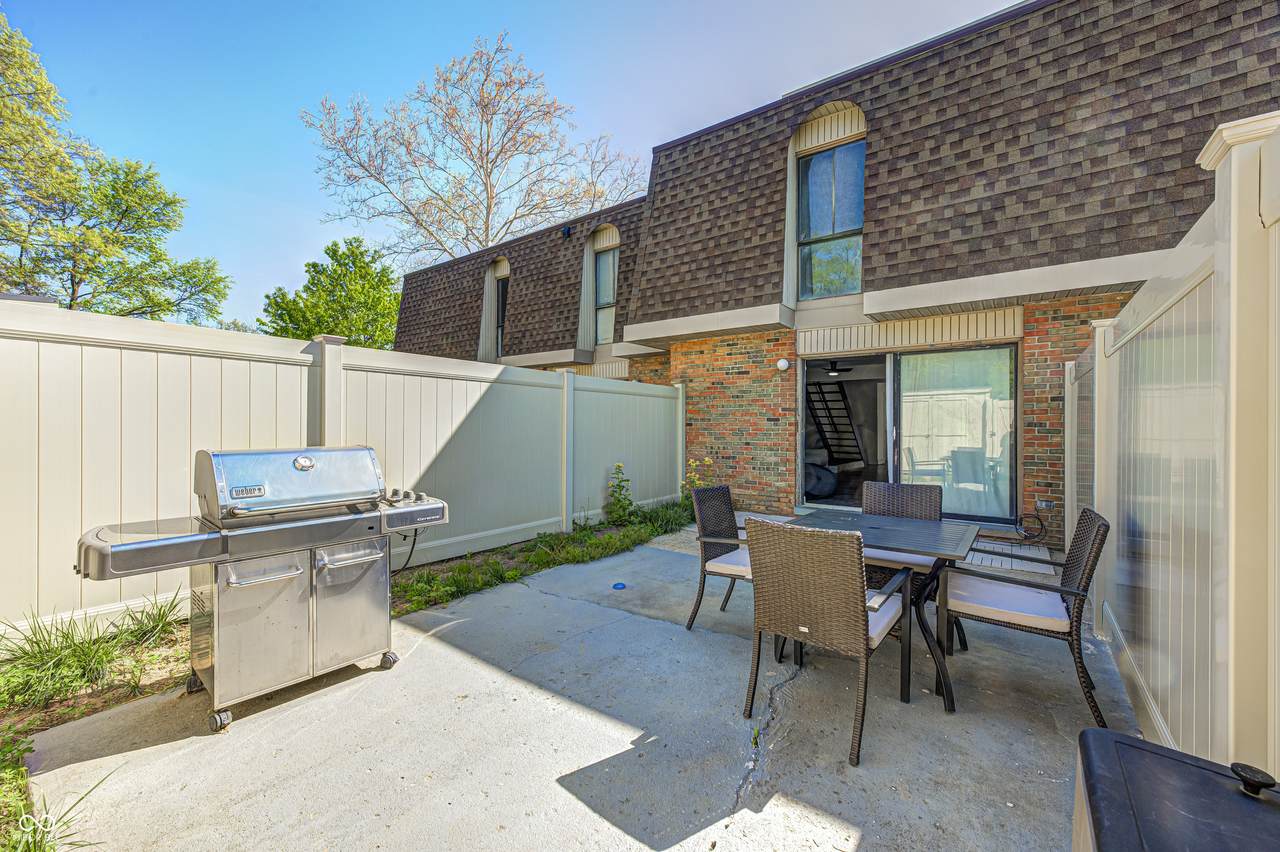 7476 Country Brook Drive - Photo 1