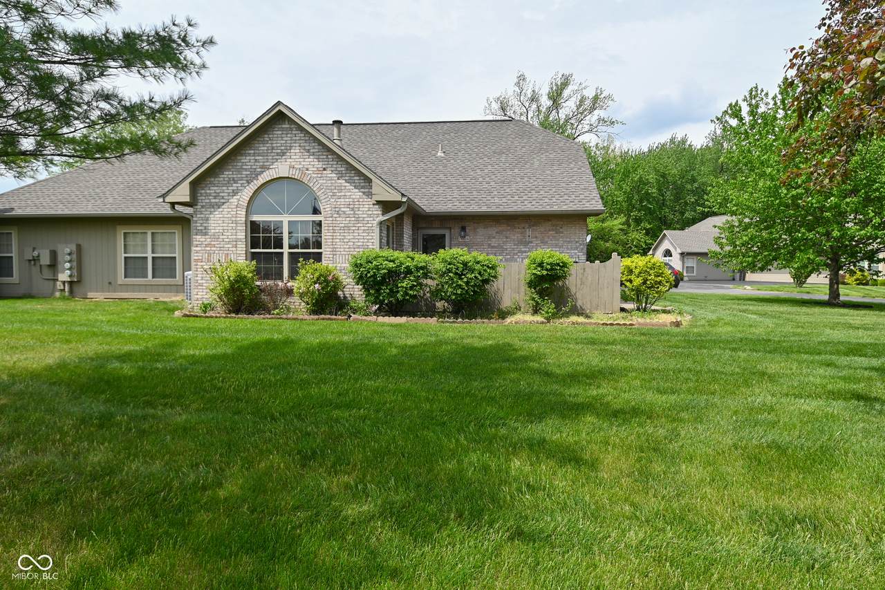 7604 Briarstone Drive - Photo 1