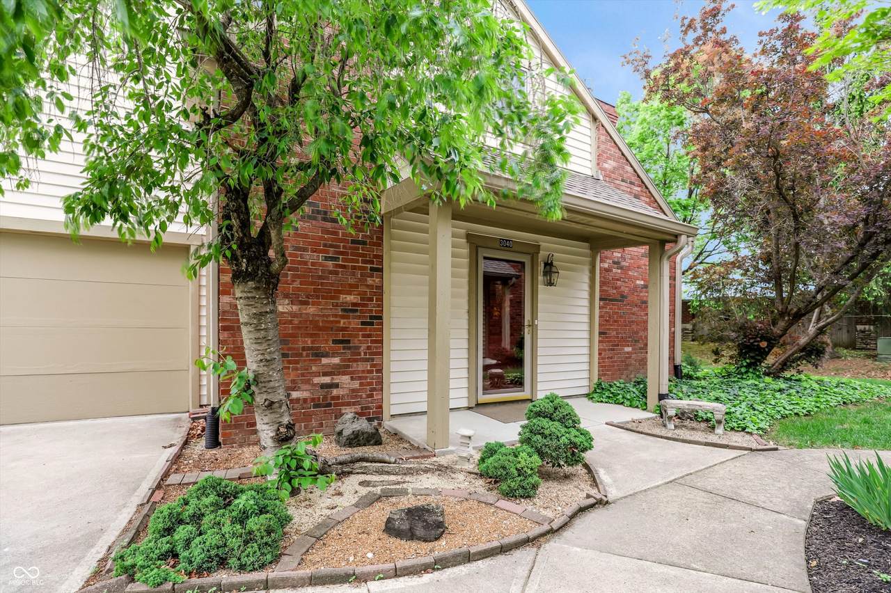 3040 Bayberry Court - Photo 1