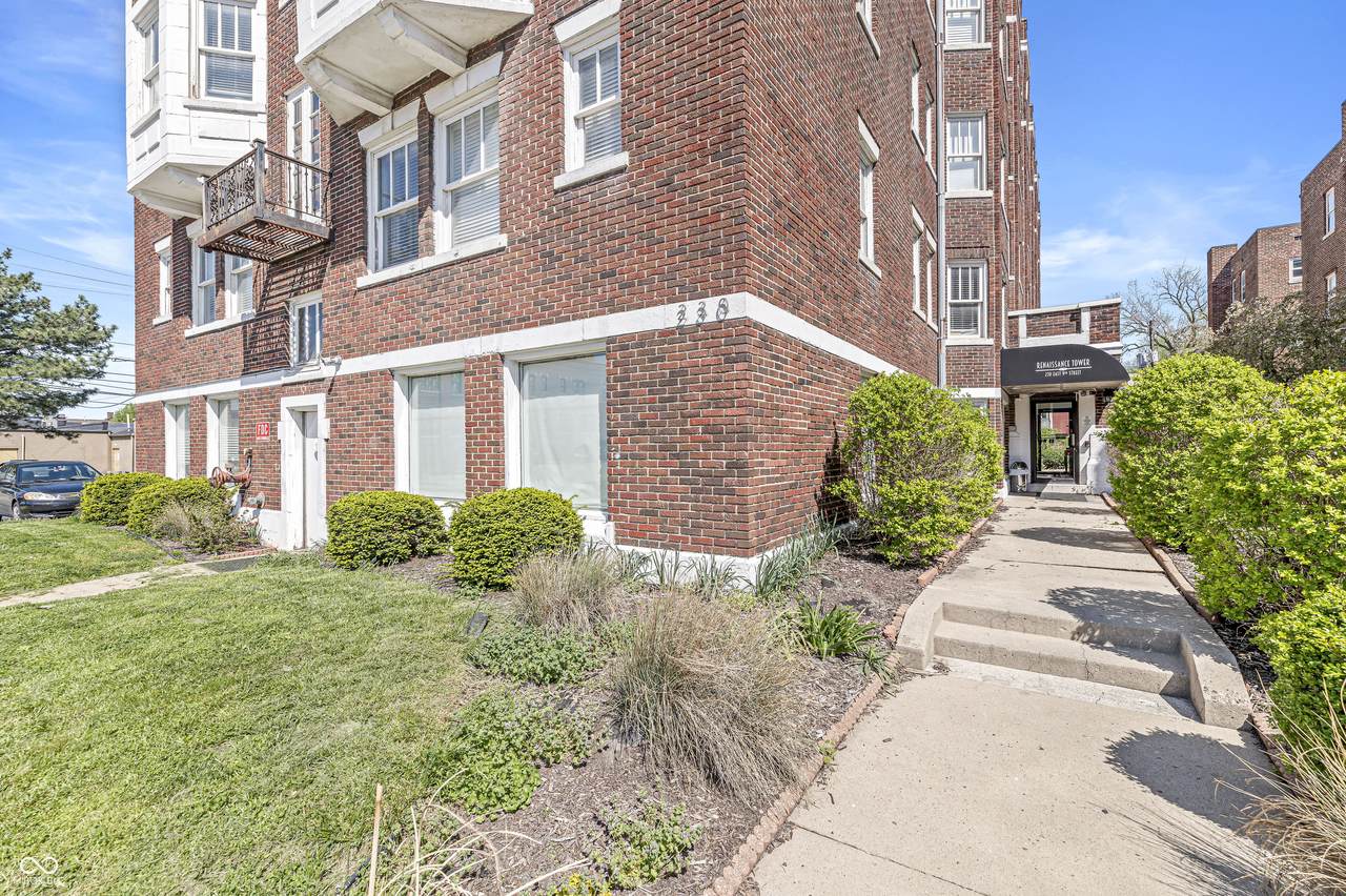230 9th Street - Photo 1