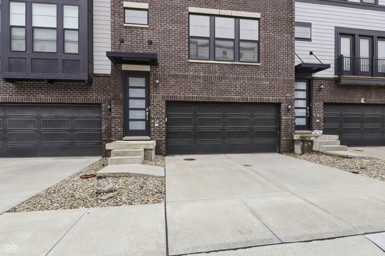 9739 Junction Station - Photo 1