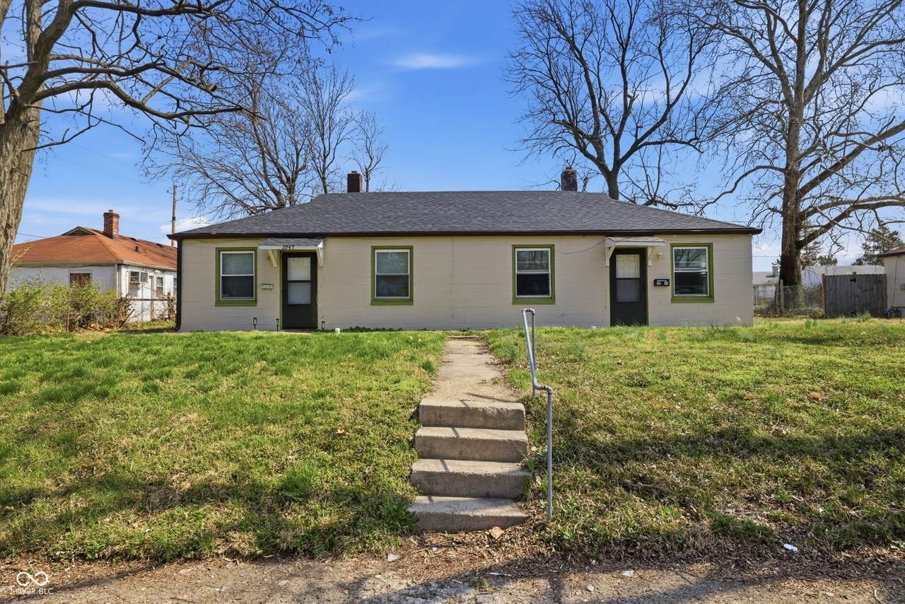 2945 Schofield Avenue - Photo 1